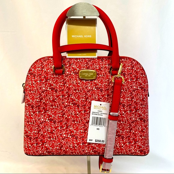Michael Kors Handbags - 🎉HP🎉 NEW Michael Kors Cindy Satchel Crossbody